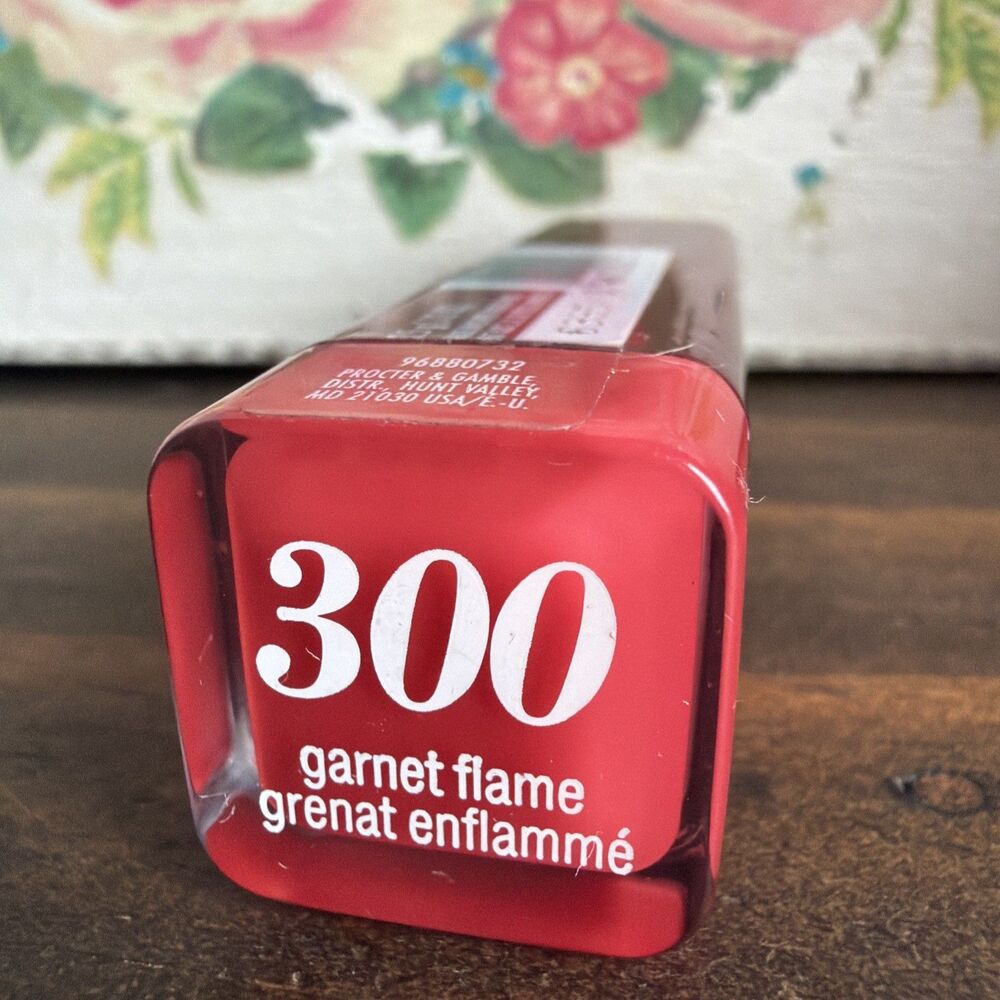 Covergirl Lipstick 300 GARNET FLAME, New Unused Never Swatched w/ Broken Seal